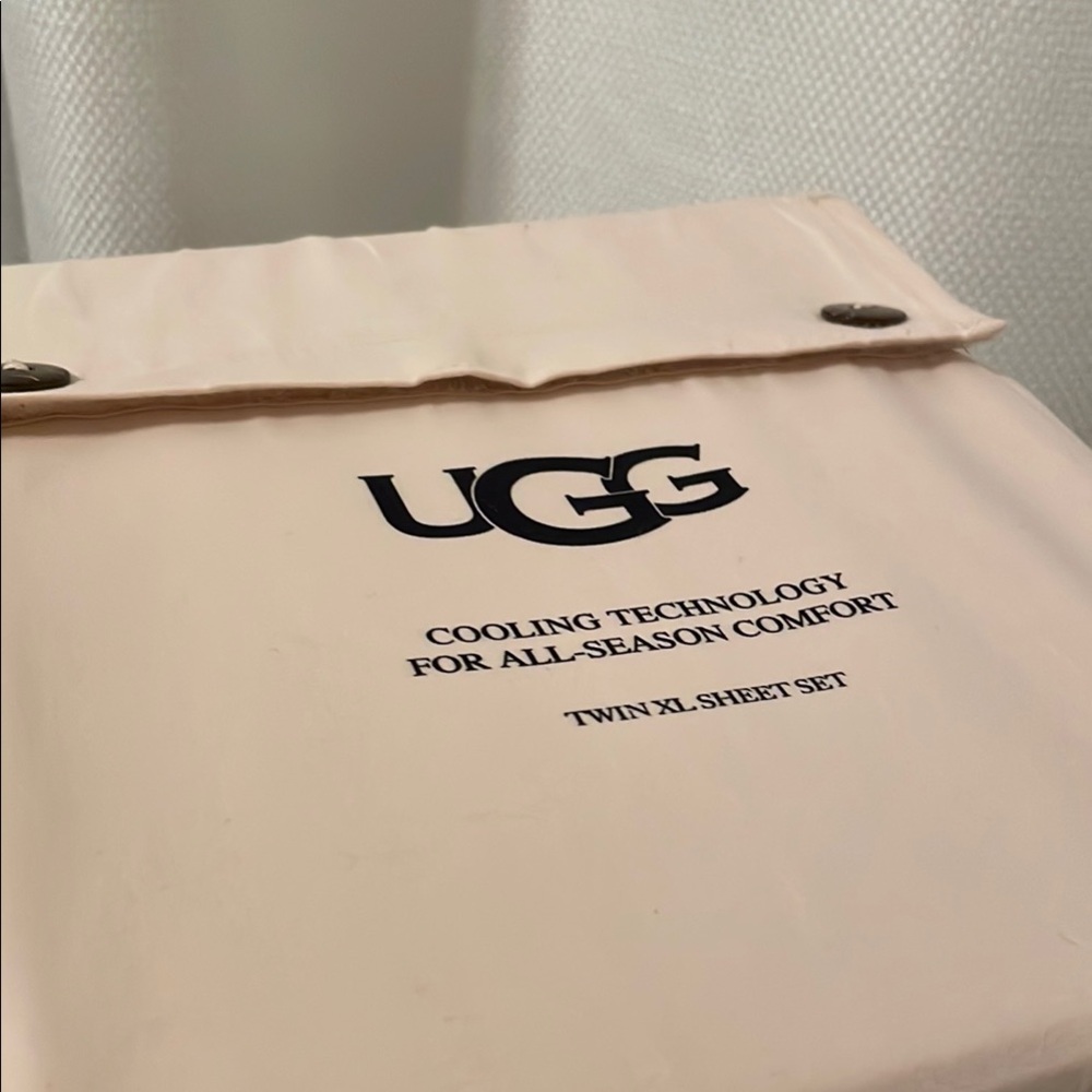 UGG Twin XL Sheet Set cooling technology blush pink - Picture 2 of 2